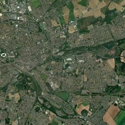 Vue aérienne des environs de Aire de camping-car à Avion