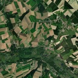 Vue aérienne des environs de Camping municipal du Gardon