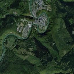 Vue aérienne des environs de Aire Park de Fumay