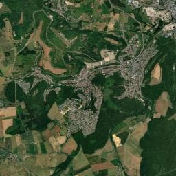 Vue aérienne des environs de Lavoir couvert de Russange