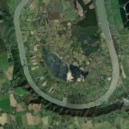 Vue aérienne des environs de Gîte La roulotte du verger