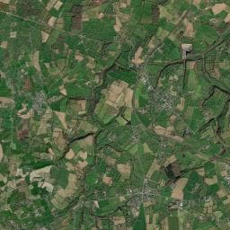 Vue aérienne des environs de Camping Qui Vivra Verra