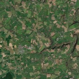 Vue aérienne des environs de Aire de camping-car à Moyon Villages