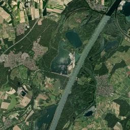 Vue aérienne des environs de Camping au Rhin et à la Sauer