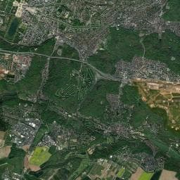 Vue aérienne des environs de Huttopia Versailles