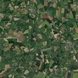 Vue aérienne des environs de Aire de camping-car à Sainte-Gauburge-Sainte-Colombe