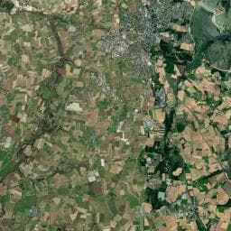 Vue aérienne des environs de Camping Mer et Yourtes