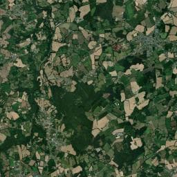 Vue aérienne des environs de Aire de camping-car à Saint-Agathon (2)