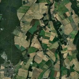 Vue aérienne des environs de Aire de camping-car de Châteauneuf-en-Thymerais
