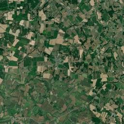 Vue aérienne des environs de Aire de camping-car à Monthault (2)