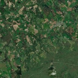Vue aérienne des environs de Camping au Lac du Drennec