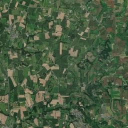 Vue aérienne des environs de Camping Entre Pierres et Collines