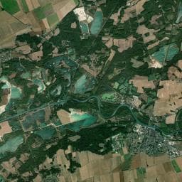Vue aérienne des environs de Bray-sur-Seine Aire de camping-car