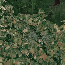 Vue aérienne des environs de Camping Val de Landrouët