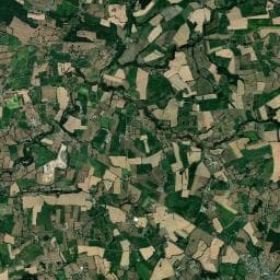 Vue aérienne des environs de Camping du Bas Maine