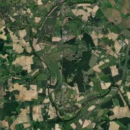 Vue aérienne des environs de Camping du Val de Sarthe