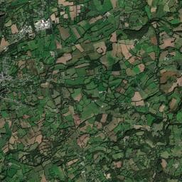 Vue aérienne des environs de Aire de camping-car à Le Saint (2)