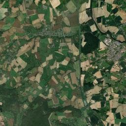 Vue aérienne des environs de Aire de stationnement à la ferme