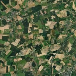 Vue aérienne des environs de Camping Municipal de Chantenay-Villedieu