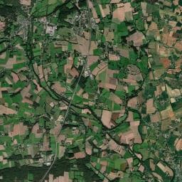 Vue aérienne des environs de Aire de stationnement de l'écluse (Malestroit)