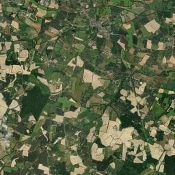 Vue aérienne des environs de Camping à Bouère (2)