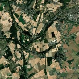 Vue aérienne des environs de Aire de stationnement pour camping-cars - Lunay