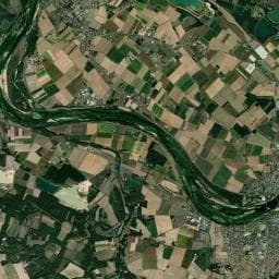 Vue aérienne des environs de Aire de camping-car à Germigny-des-Prés
