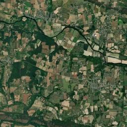 Vue aérienne des environs de Camping du Pont d'Oust