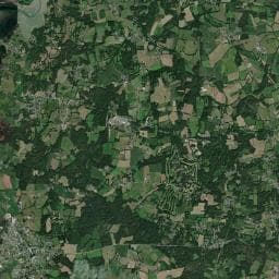 Vue aérienne des environs de Camping naturiste CNBS la Pinède