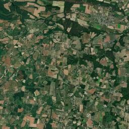 Vue aérienne des environs de Camping municipal (2)