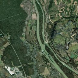 Vue aérienne des environs de Camping du Canal