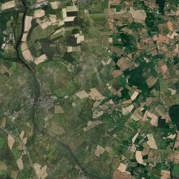 Vue aérienne des environs de Aire d'accueil de camping-car au camping du bac de Pruillé