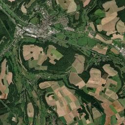 Vue aérienne des environs de Camping municipal Les Treilles