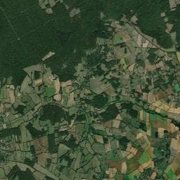 Vue aérienne des environs de Camping Municipal de la Vrille