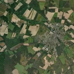 Vue aérienne des environs de Aire de camping-car à Aubigny-sur-Nère (3)