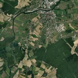 Vue aérienne des environs de Aire de camping-car à Arc-lès-Gray