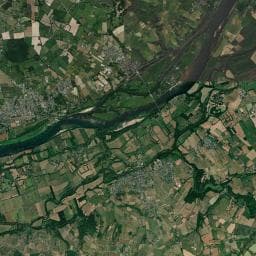 Vue aérienne des environs de Camping municipal du Port