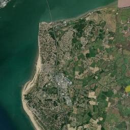 Vue aérienne des environs de AIRE DE CAMPING LE BRIORD