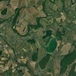 Vue aérienne des environs de Vandenesse en Auxois - Lac de Panthier