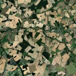 Vue aérienne des environs de Aire de camping-car Nouans-les-Fontaines
