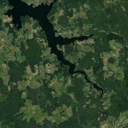 Vue aérienne des environs de Camping municipal du Lac