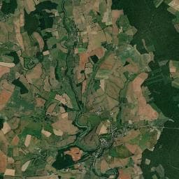 Vue aérienne des environs de Aire d'Accueil pour tentes