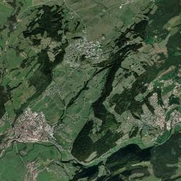 Vue aérienne des environs de Aire des Vedettes panoramiques du Doubs