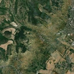 Vue aérienne des environs de Camping Huttopia Meursault