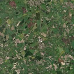 Vue aérienne des environs de Aire de camping-car à Saint-Amand-sur-Sèvre (2)