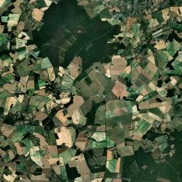 Vue aérienne des environs de Aire de camping-car à Pleumartin (2)