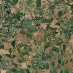 Vue aérienne des environs de Aire de camping-car à Bessay