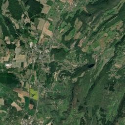 Vue aérienne des environs de Aire de camping-car à Cousance