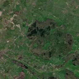 Vue aérienne des environs de Le parking central Semur-en-Brionnais