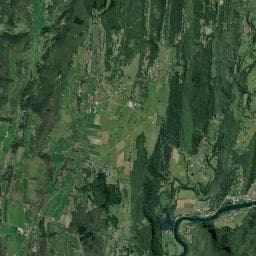 Vue aérienne des environs de Aire de camping-car à Thoirette-Coisia